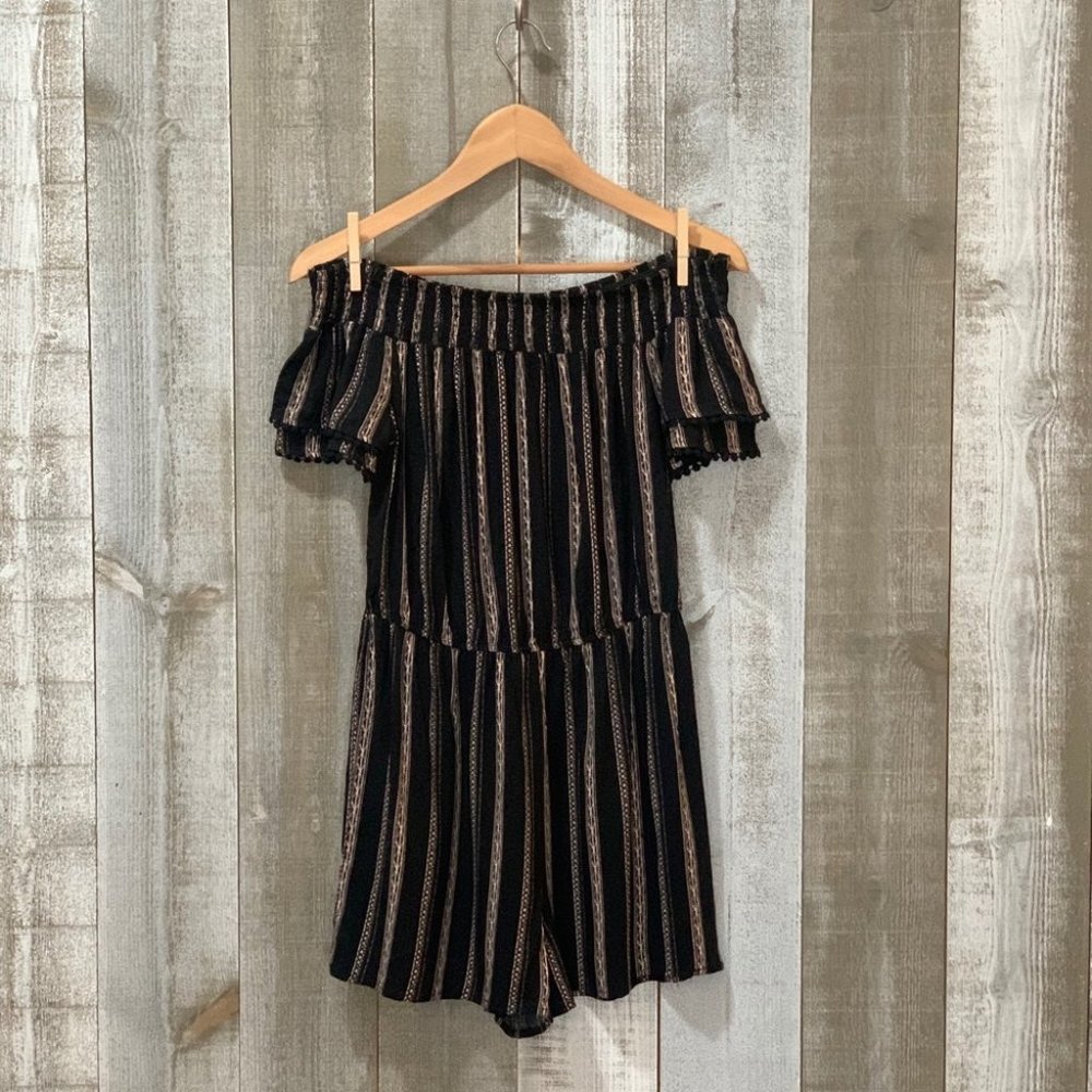 {Xhilaration} Off the Shoulder Shorts Romp…